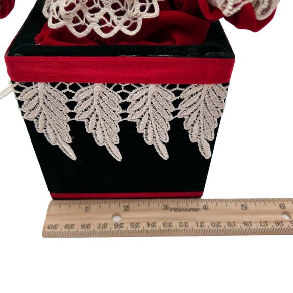 Vintage Jack-In-The-Box Jester Porcelain Doll With Red Velvet Victorian Outfit L - Picture 10 of 10